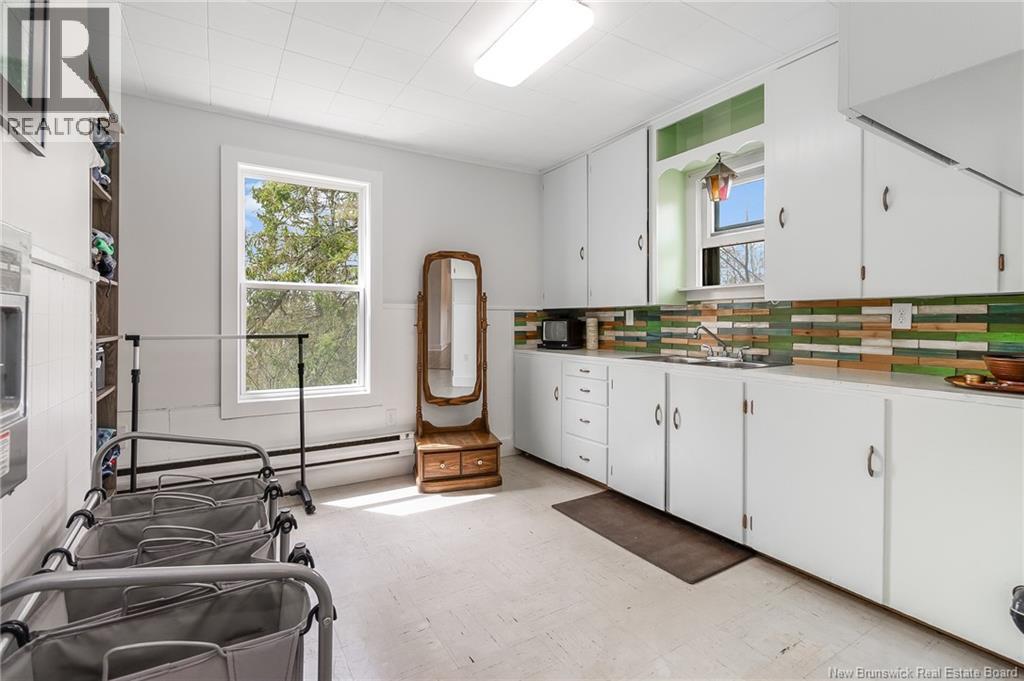 180 Preston Drive - 27
