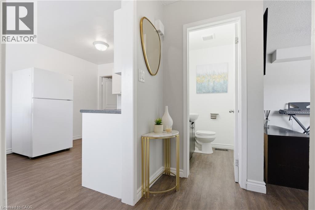 423 WESTWOOD Drive Unit# 44, Kitchener, Ontario, N2M5B5 — Photo 4