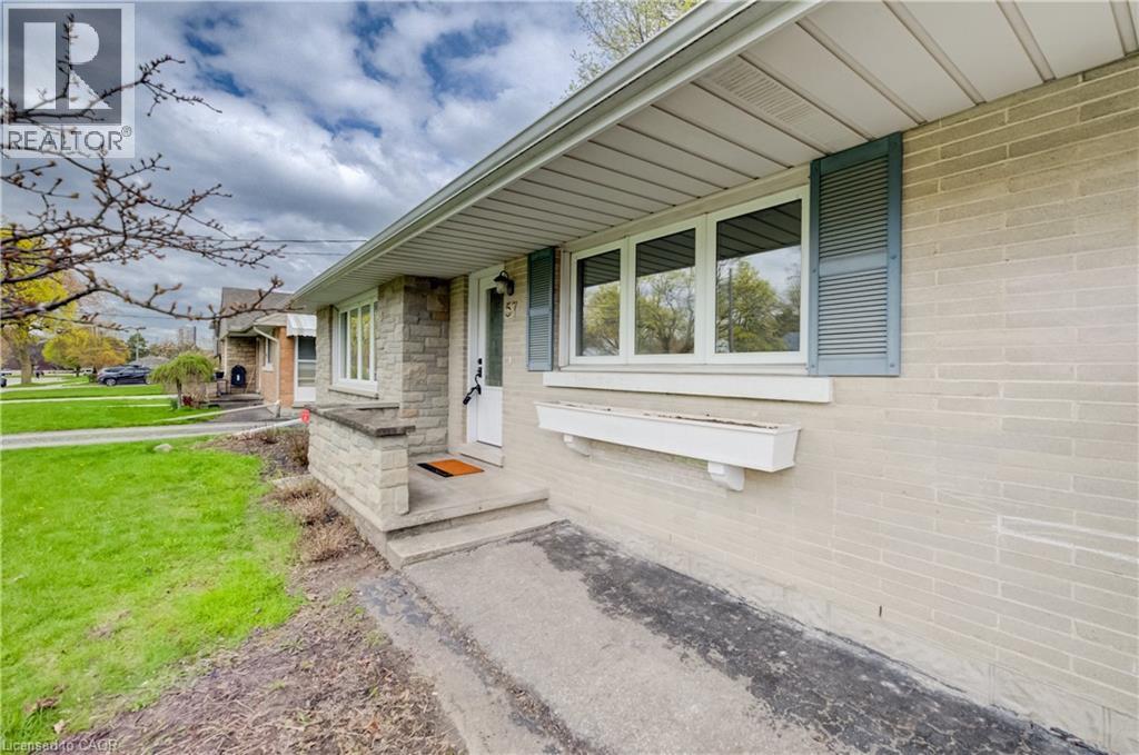 57 JACK Avenue, Kitchener, Ontario, N2M1Z9 — Photo 3