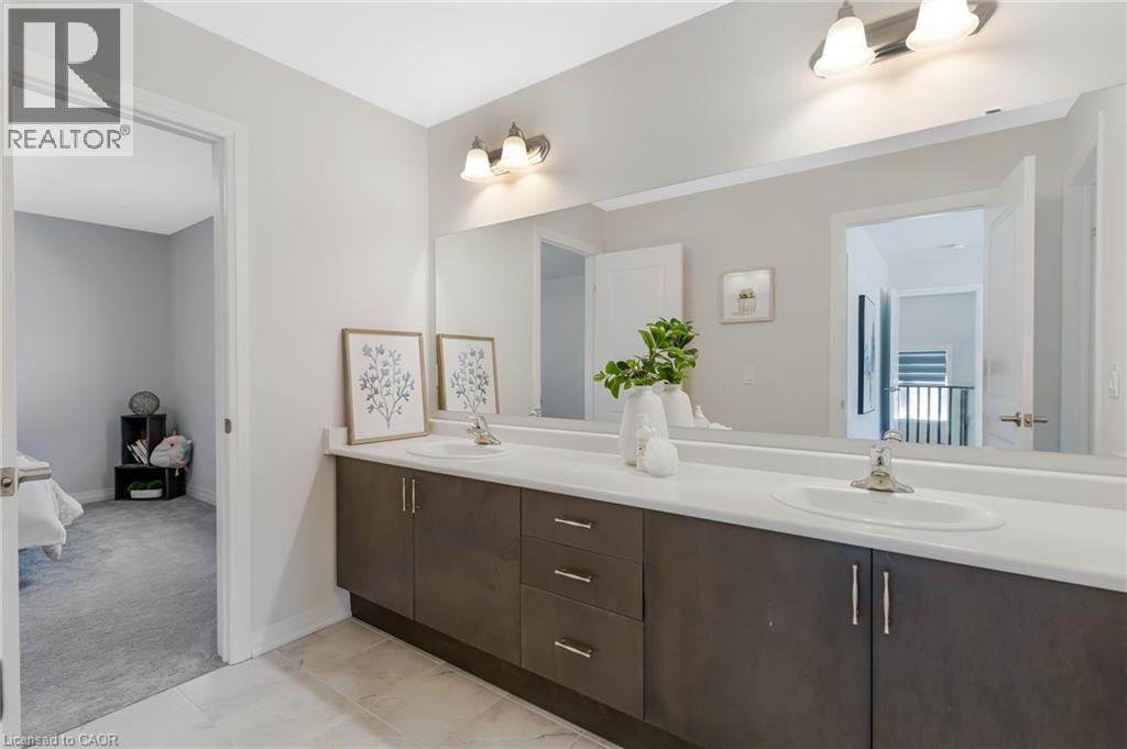 14 MARY WATSON Street - 21