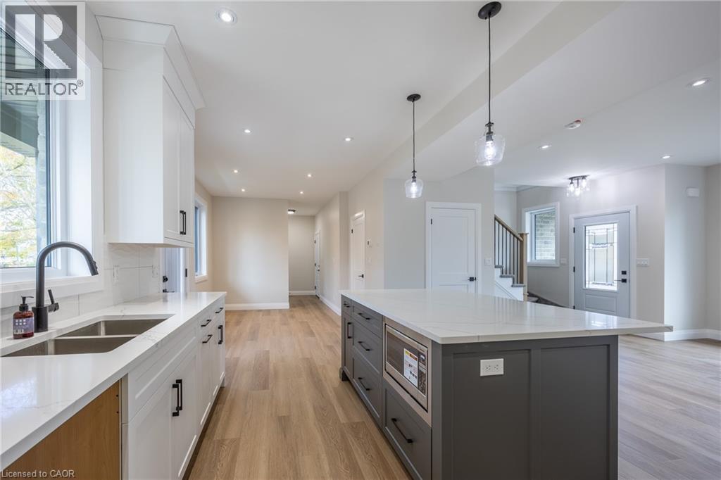 3 MAPLE Avenue, Port Dover, Ontario, N0A1N6 — Photo 9