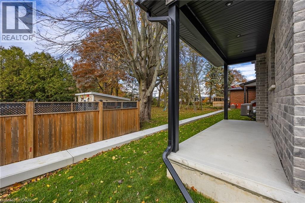 3 MAPLE Avenue, Port Dover, Ontario, N0A1N6 — Photo 3