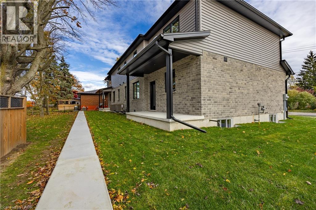 3 MAPLE Avenue, Port Dover, Ontario, N0A1N6 — Photo 4
