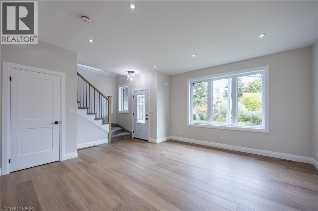 3 MAPLE Avenue, Port Dover, Ontario, N0A1N6 — Photo 5