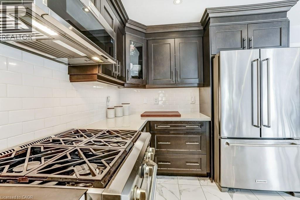 32 CRESTBANK Court, Vaughan, Ontario, L6A0B2 — Photo 7