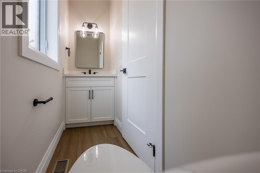 5 MAPLE Avenue, Port Dover, Ontario, N0A1N6 — Photo 11