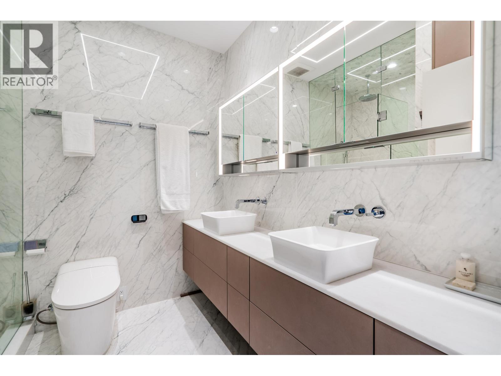 107 323 JERVIS STREET, Vancouver