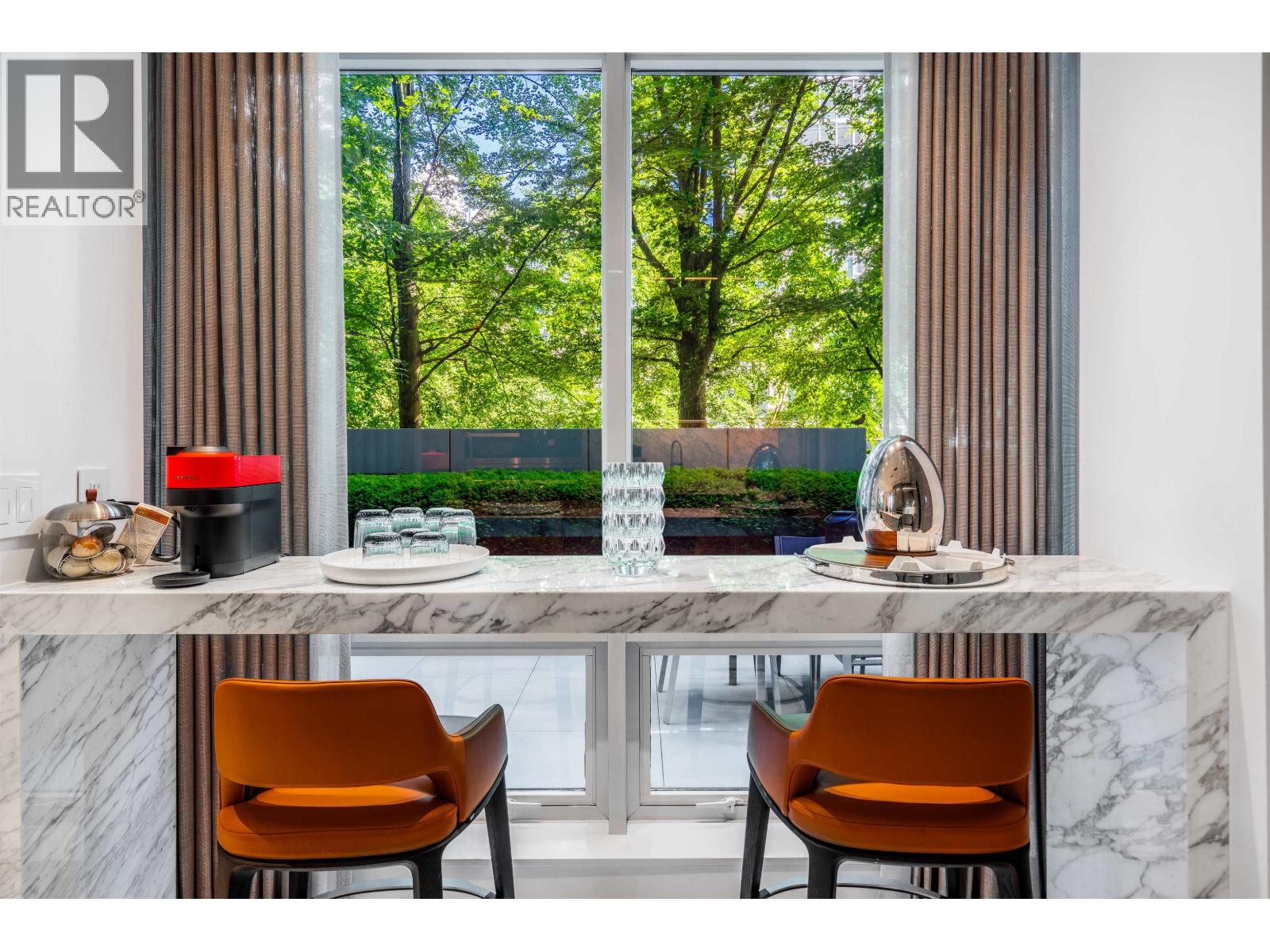 107 323 JERVIS STREET, Vancouver
