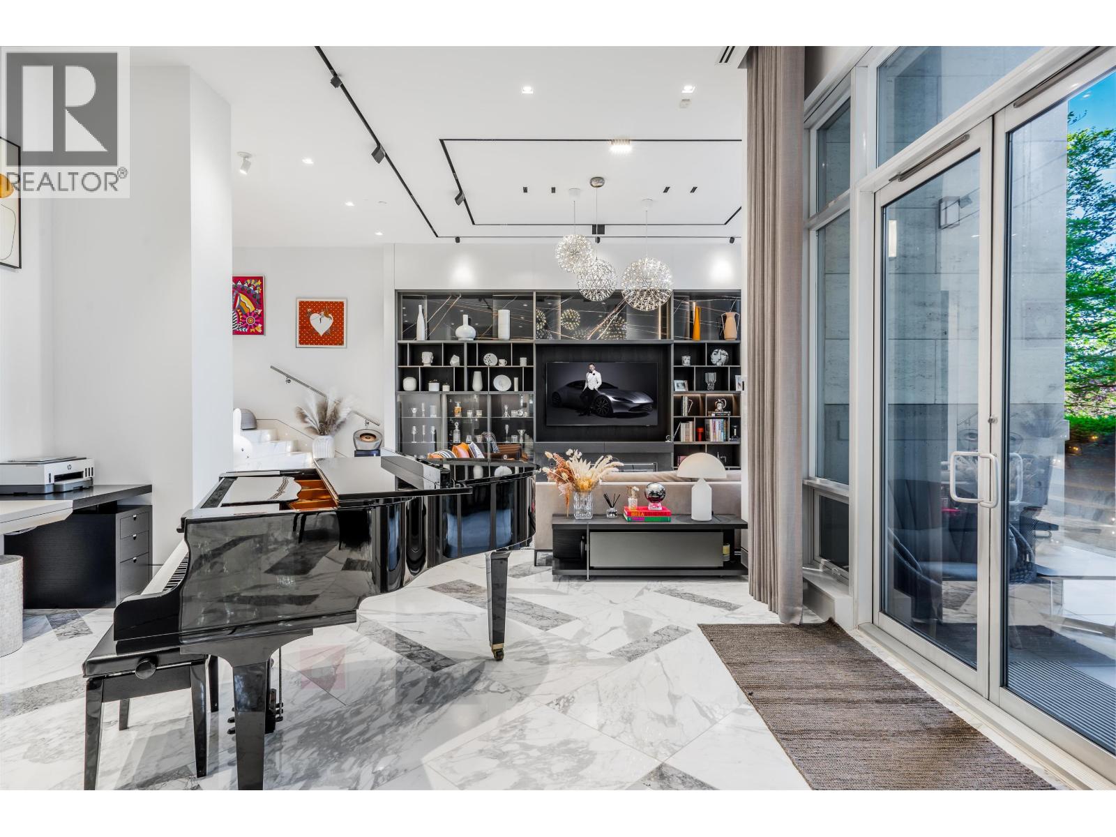 107 323 JERVIS STREET, Vancouver