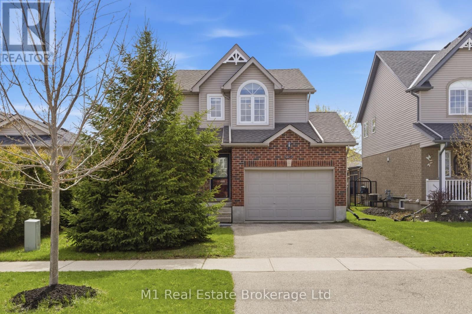 577 MCTAVISH STREET - Image 2