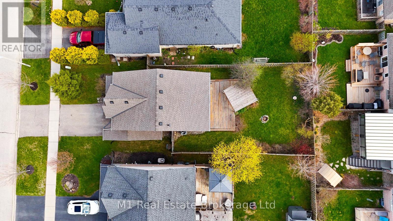 577 MCTAVISH STREET - 29