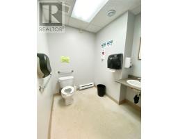 395A Main Street thumbnail 15