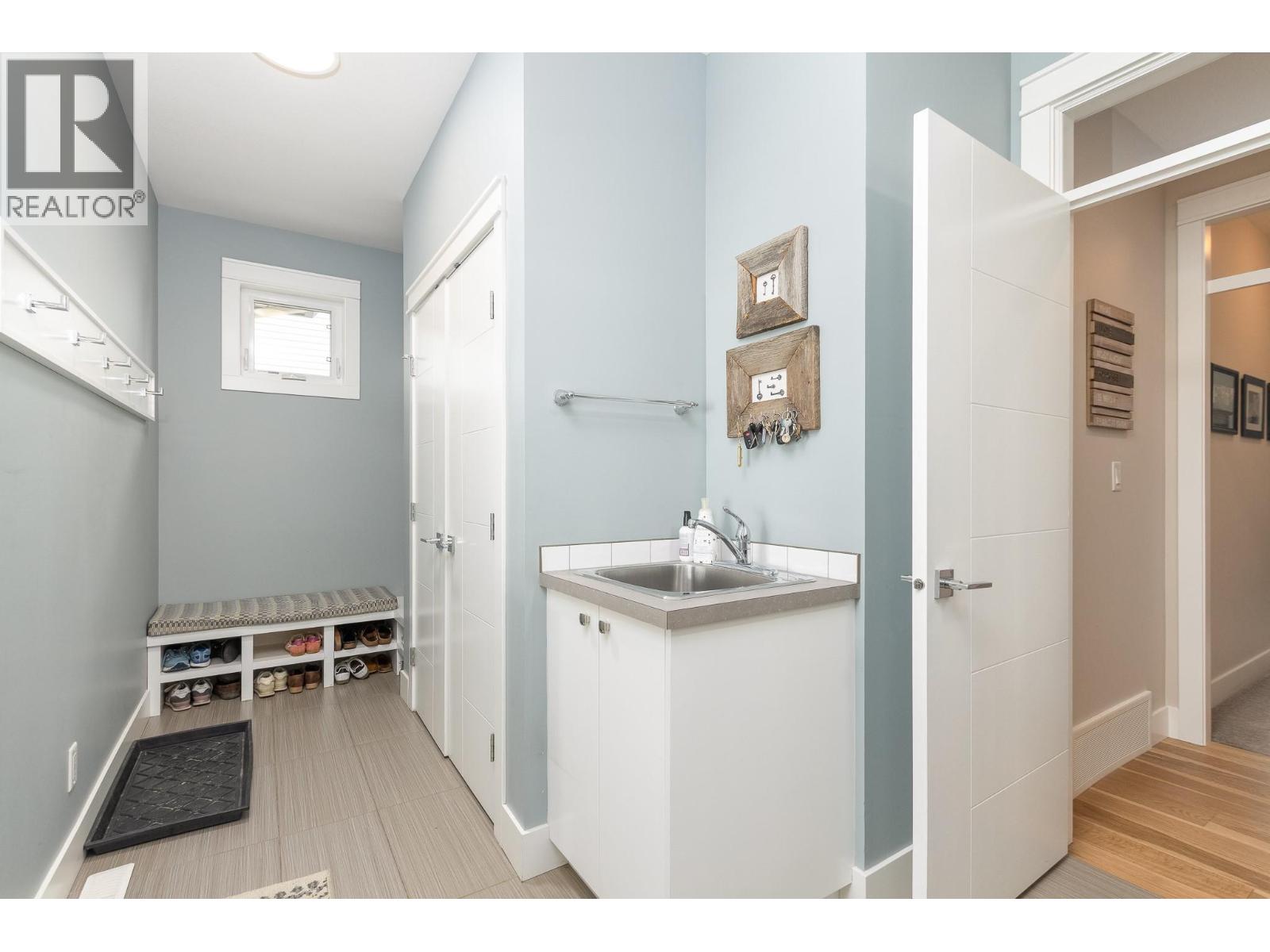  461 21 Street Southeast, Salmon Arm