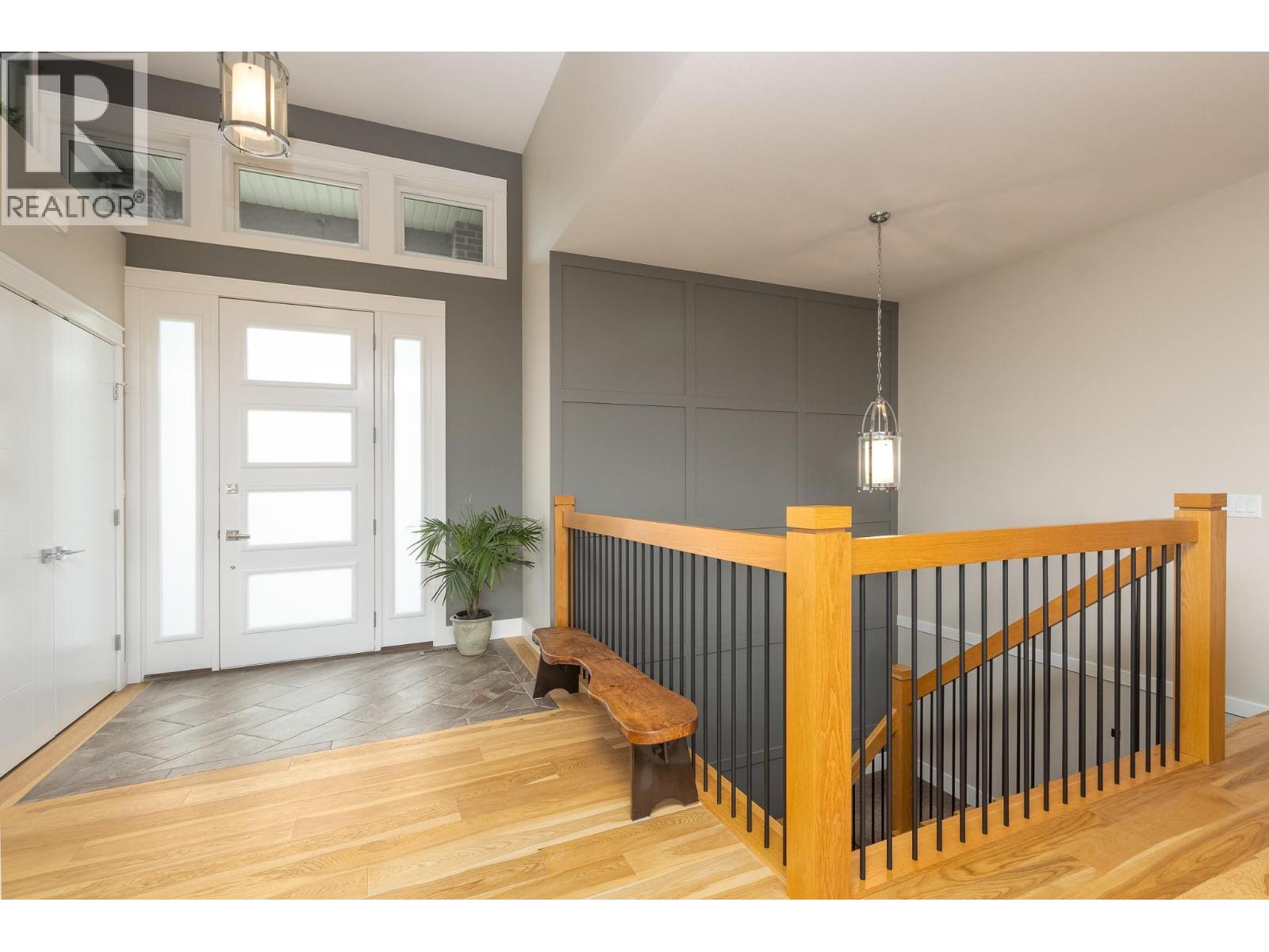  461 21 Street Southeast, Salmon Arm