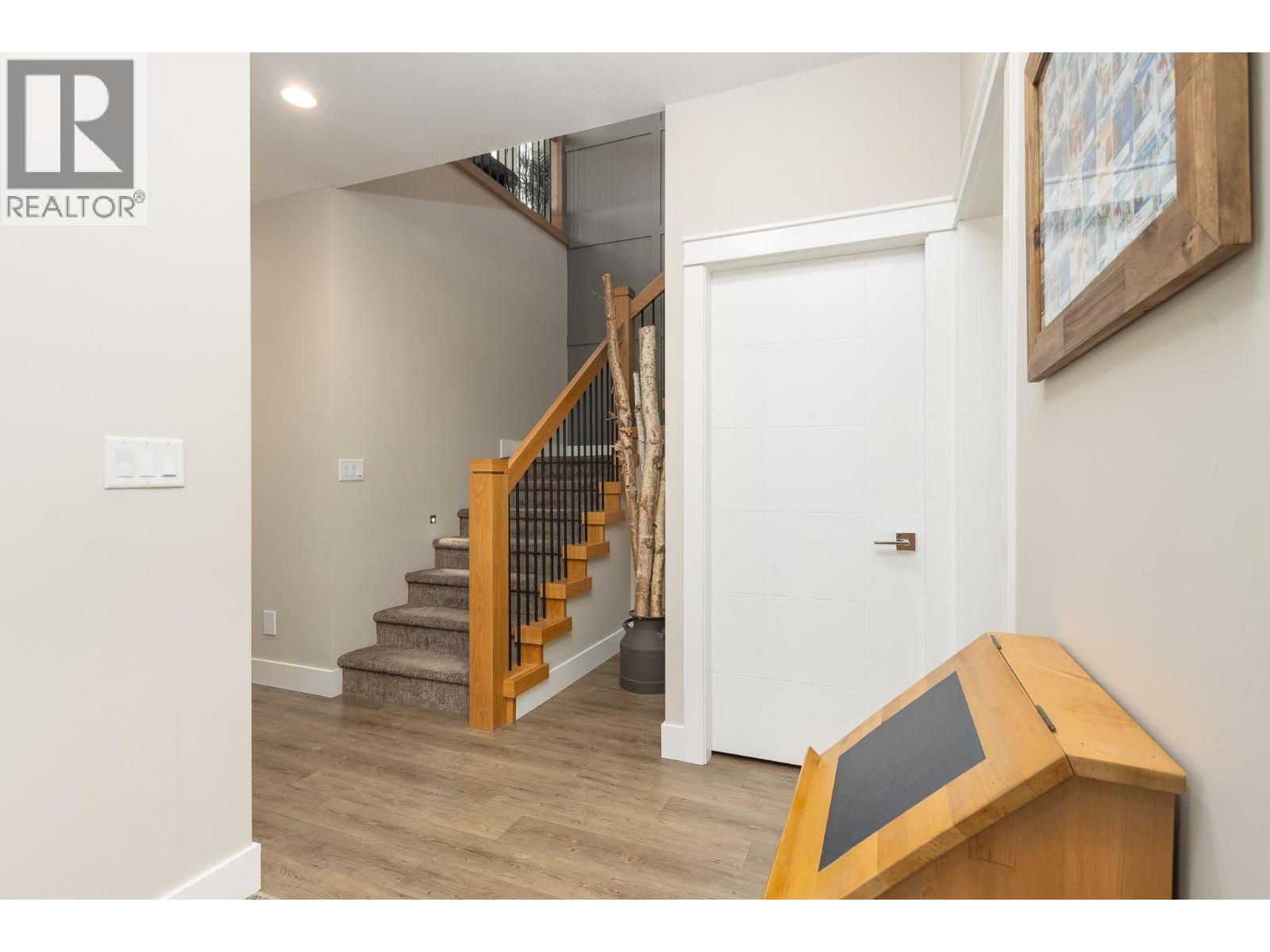  461 21 Street Southeast, Salmon Arm