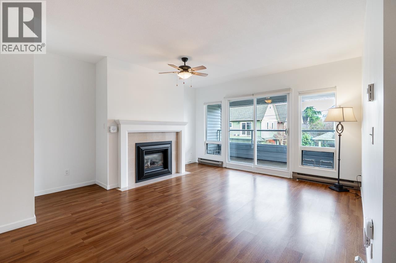 #208-4989 47 Avenue, Ladner