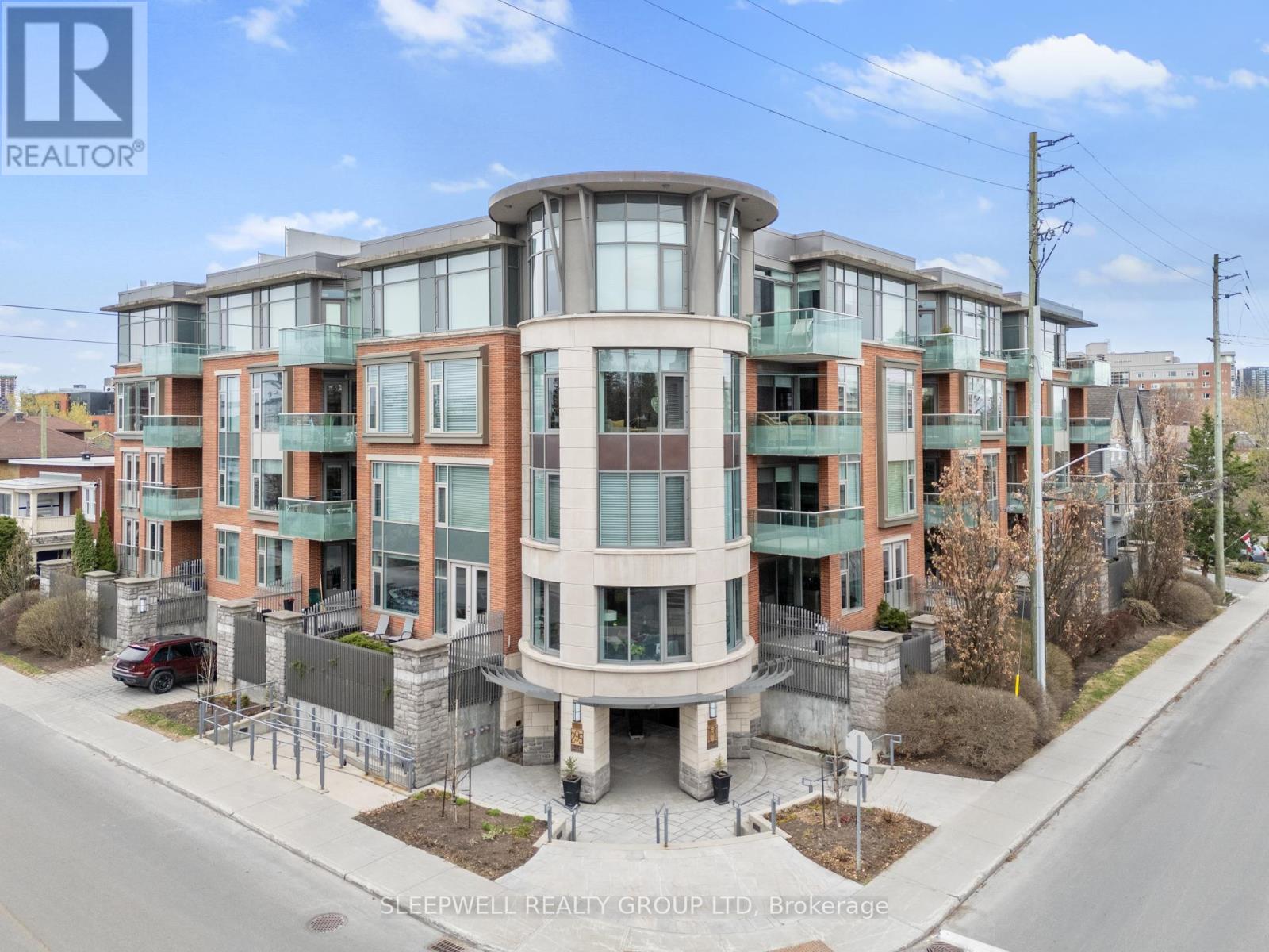 #PH03 295 MACKAY STREET - 1