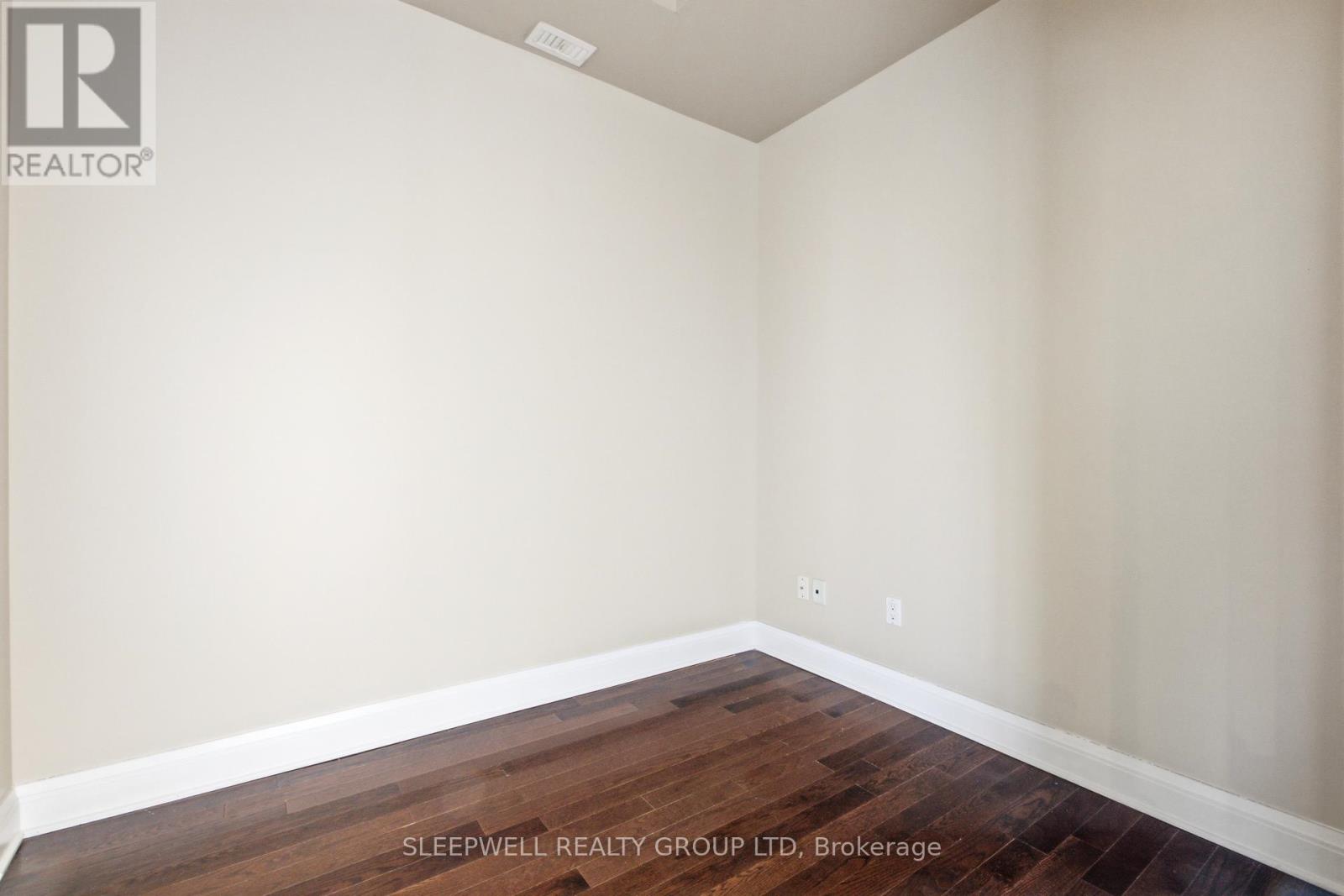 #PH03 295 MACKAY STREET - 19