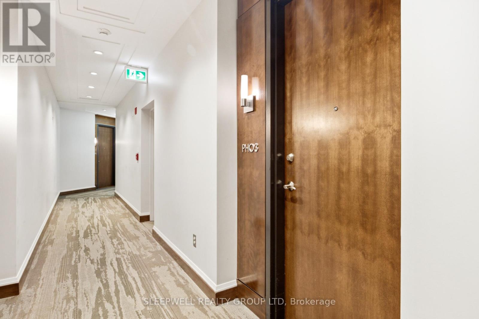 #PH03 295 MACKAY STREET - 3