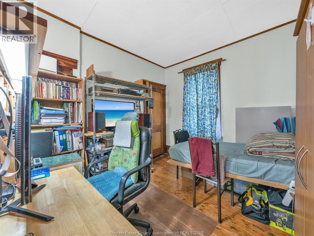 553 OAK AVENUE, Windsor, Ontario, N9A5E7 — Photo 13