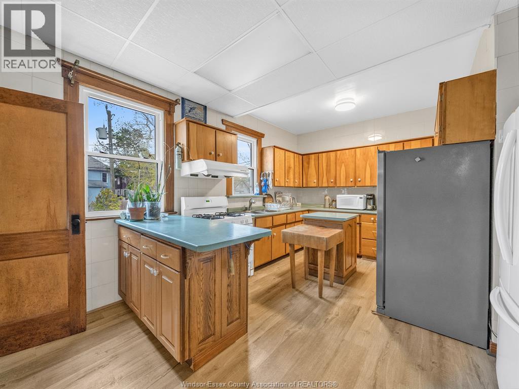 553 OAK AVENUE, Windsor, Ontario, N9A5E7 — Photo 17