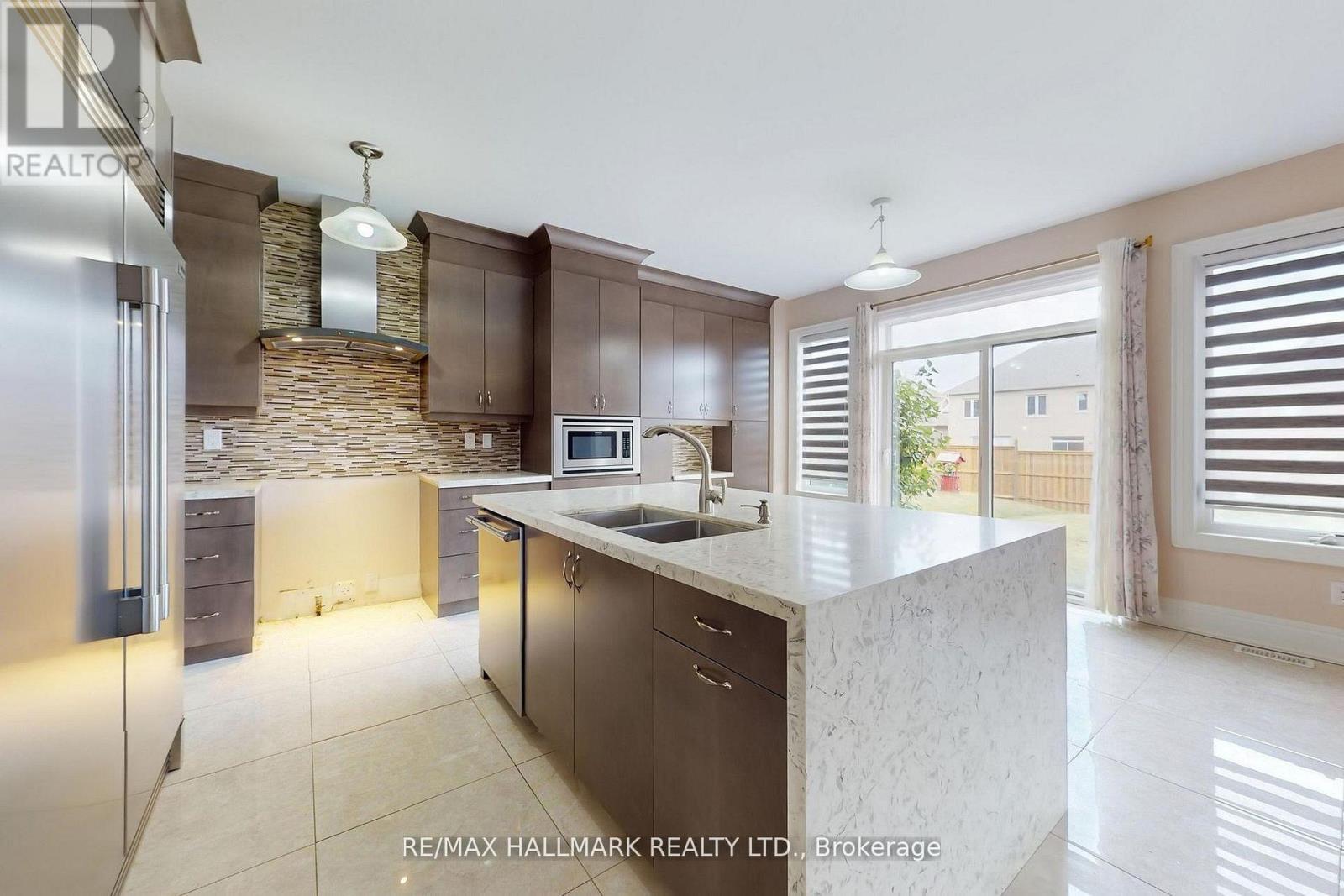 61 MCISAAC DRIVE - 8