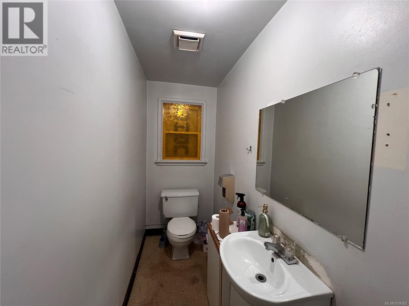 2070 Island Hwy - photo 5