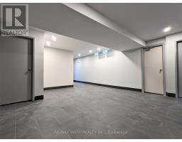 Ll1 - 2920 Dufferin Street, Toronto, ON M6B3S8 Photo 14