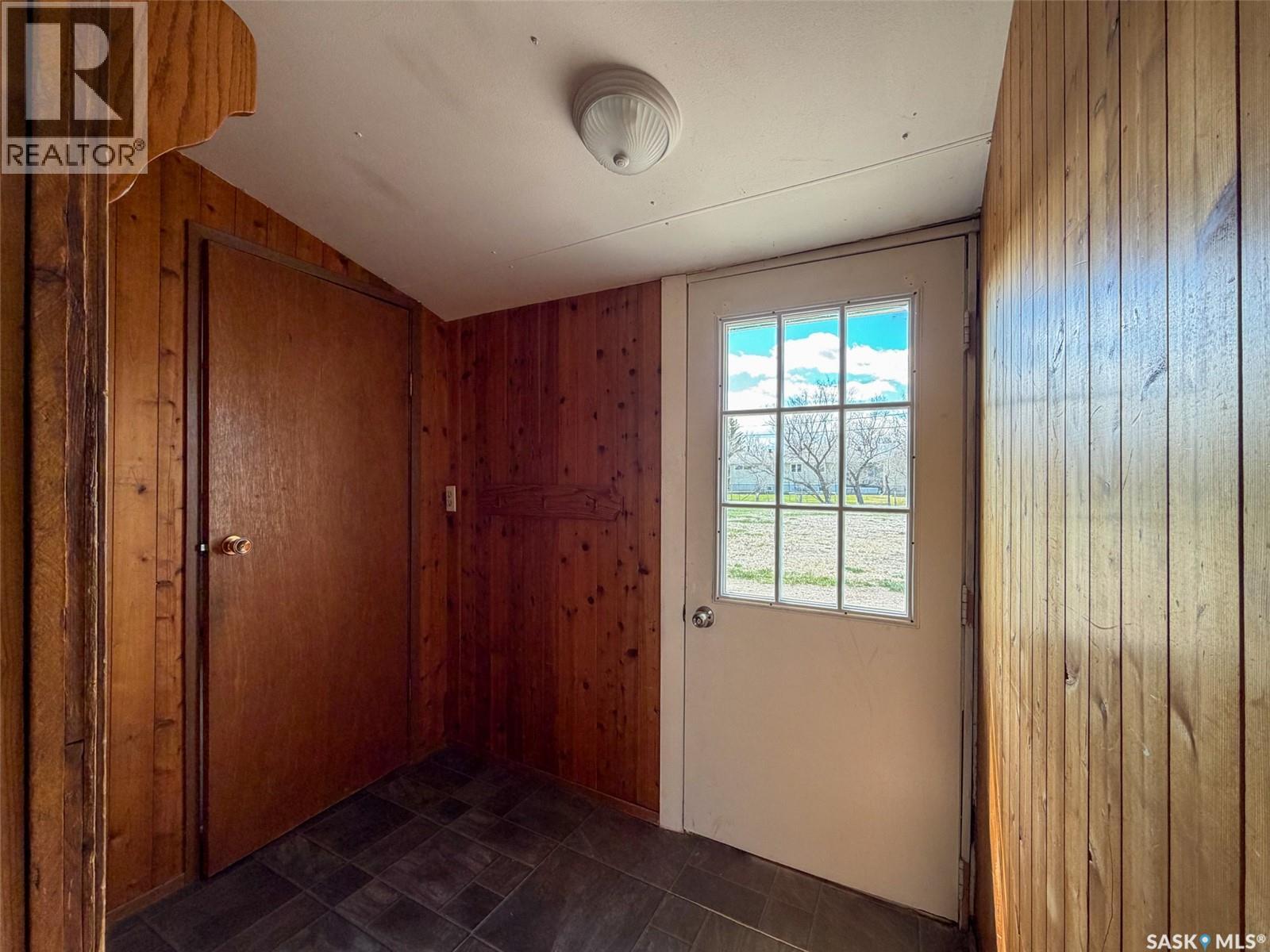 225 1st AVENUE W - 22