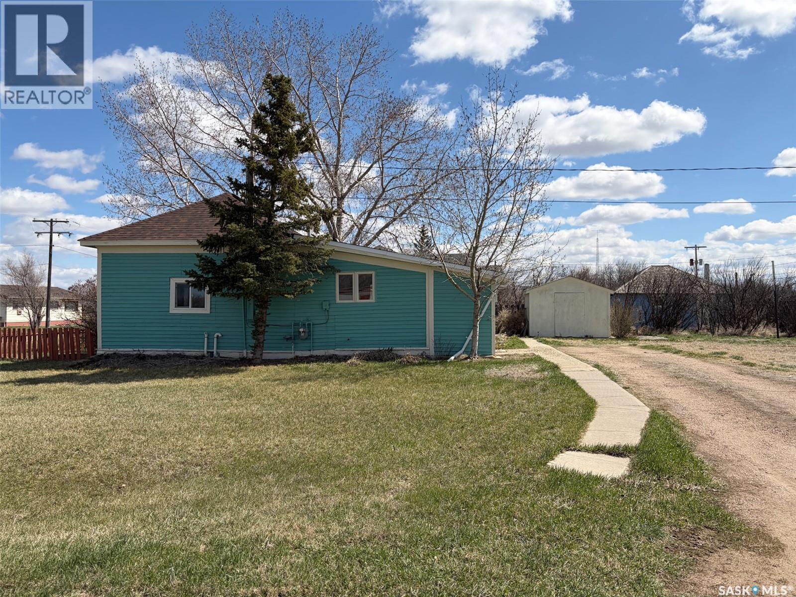 225 1st AVENUE W - 24