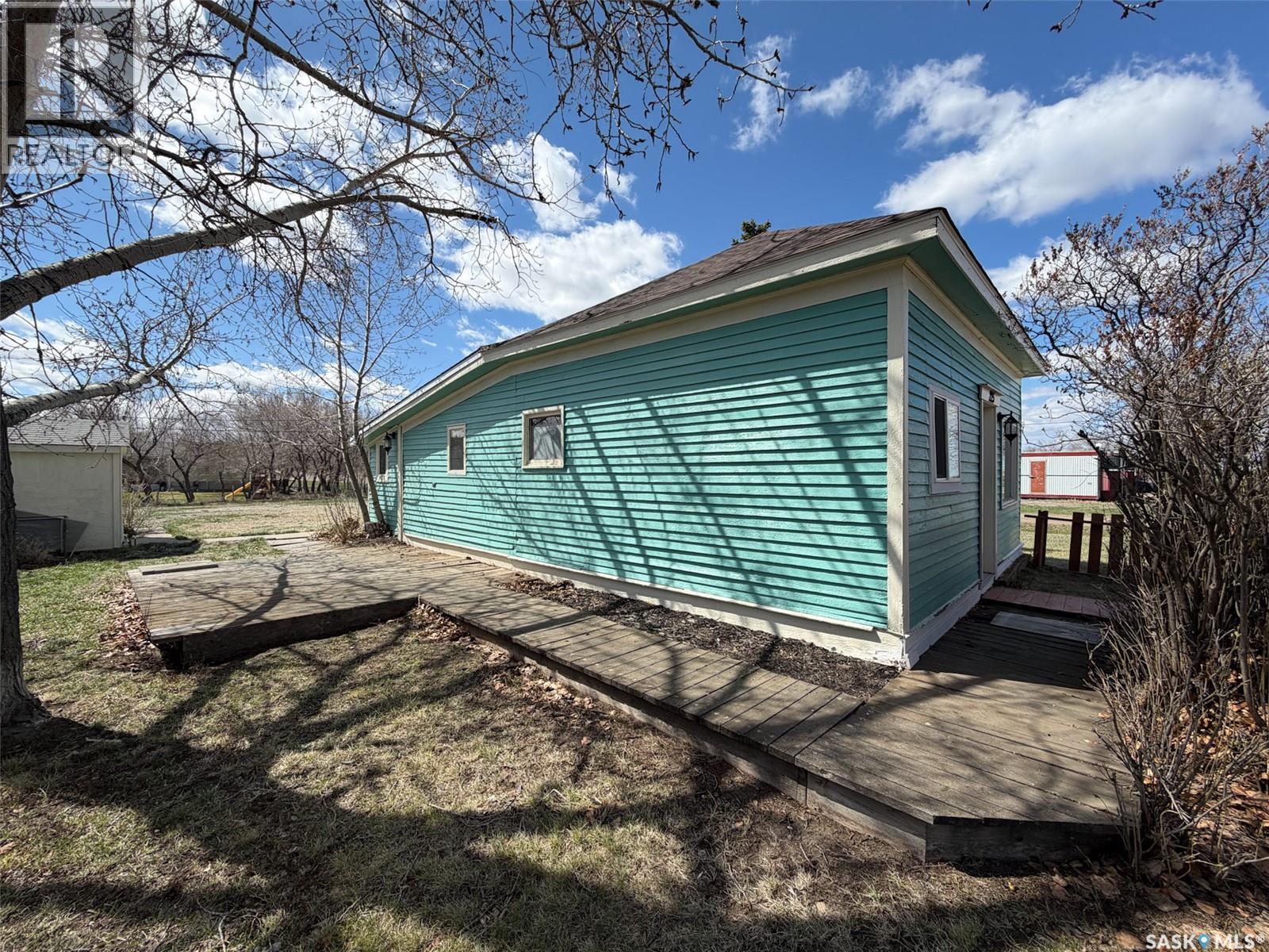 225 1st AVENUE W - 33