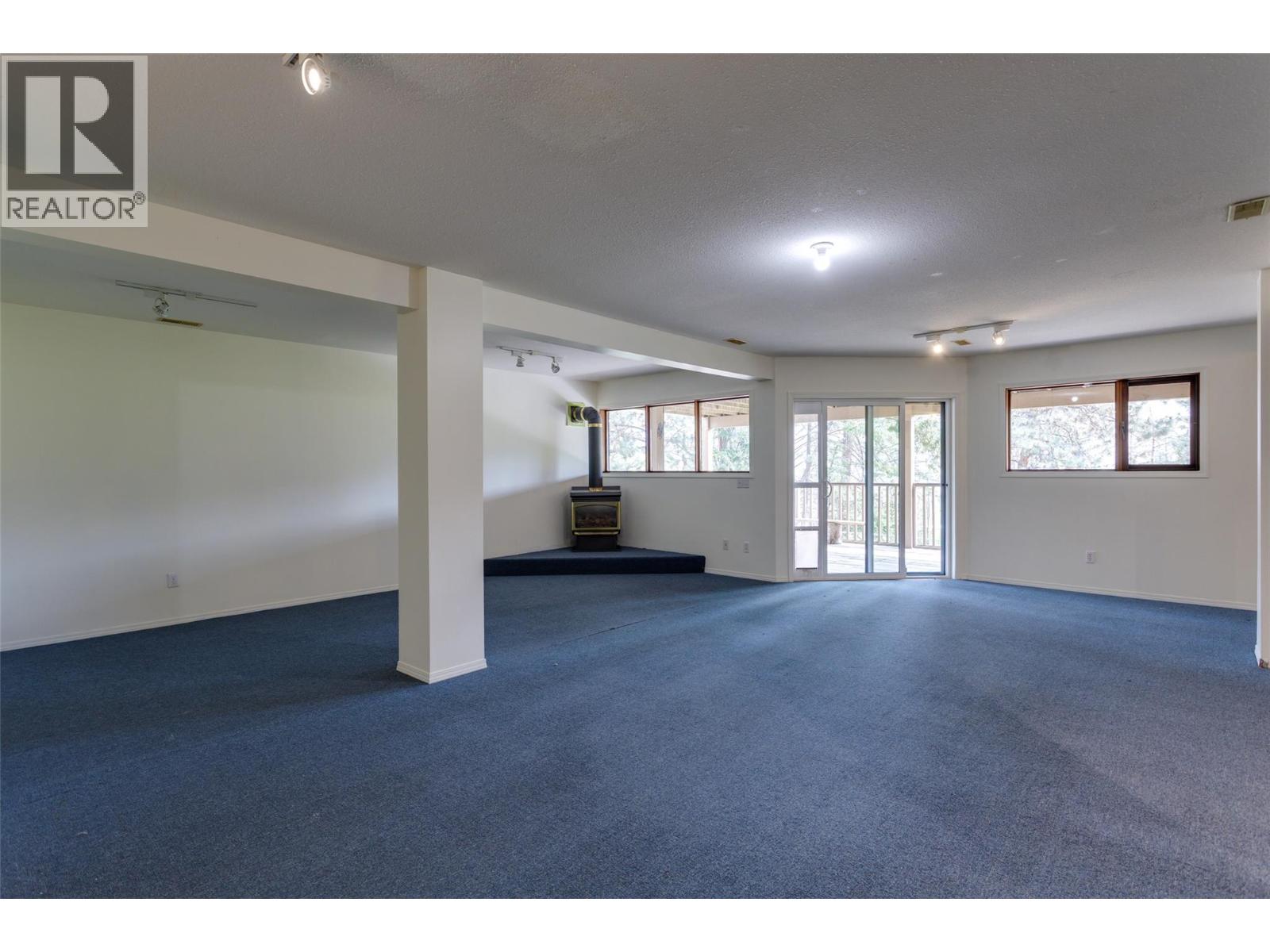 11075 Eva Road, Lake Country