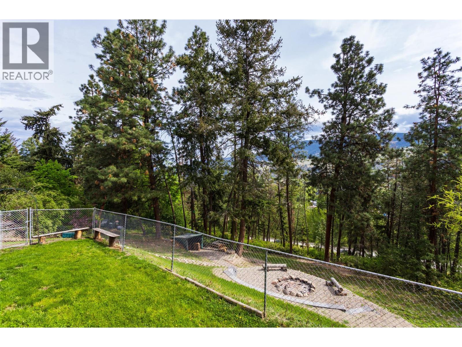 11075 Eva Road, Lake Country