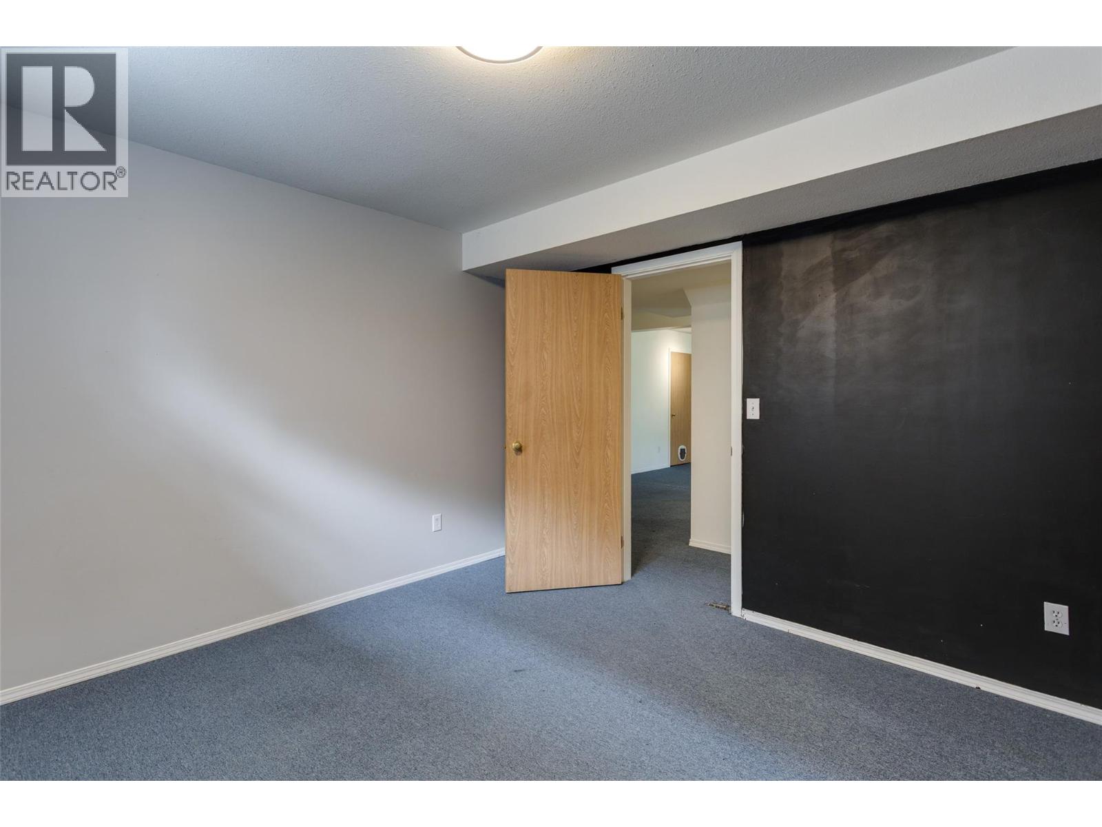 11075 Eva Road, Lake Country