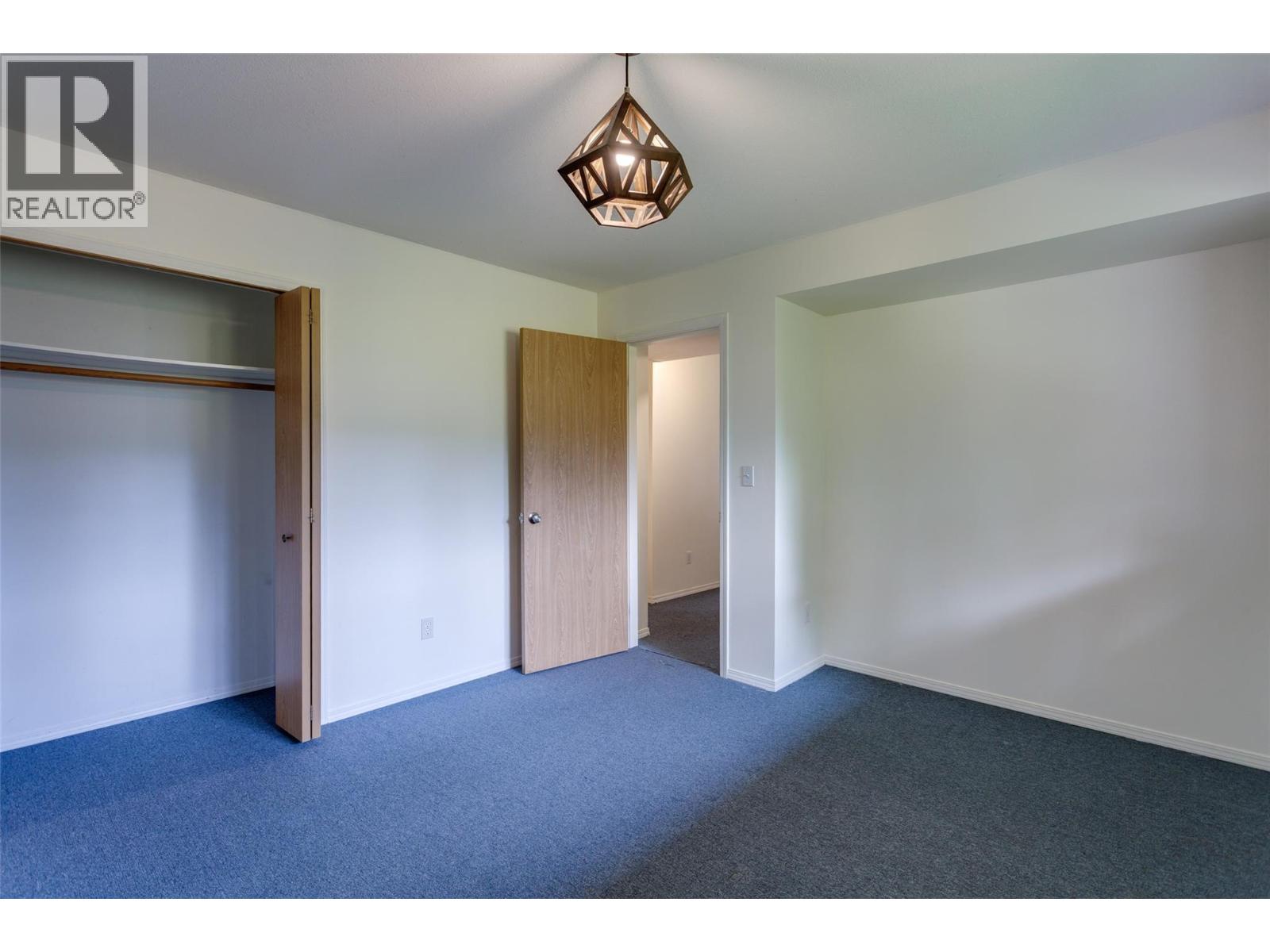 11075 Eva Road, Lake Country