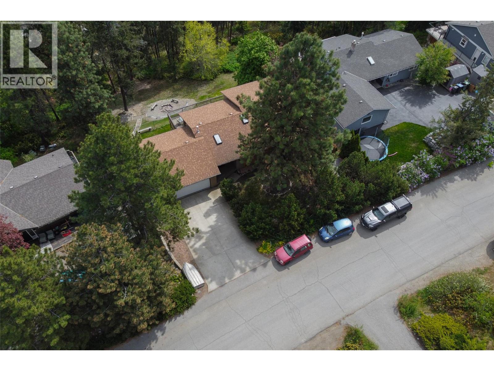 11075 Eva Road, Lake Country