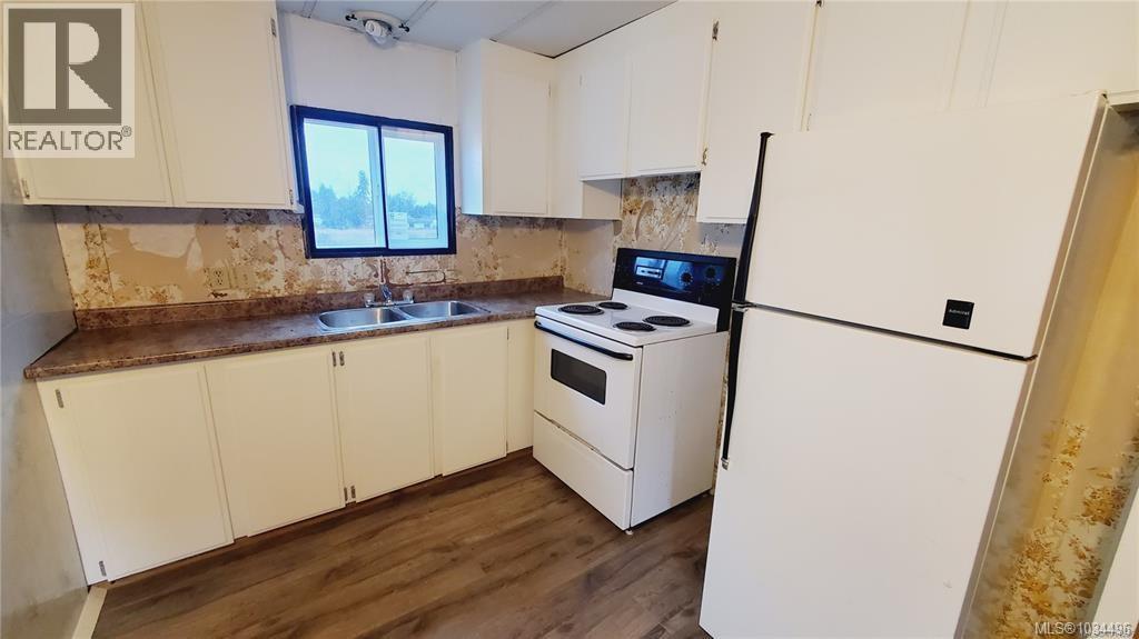 #48 1714 Alberni Hwy - 11