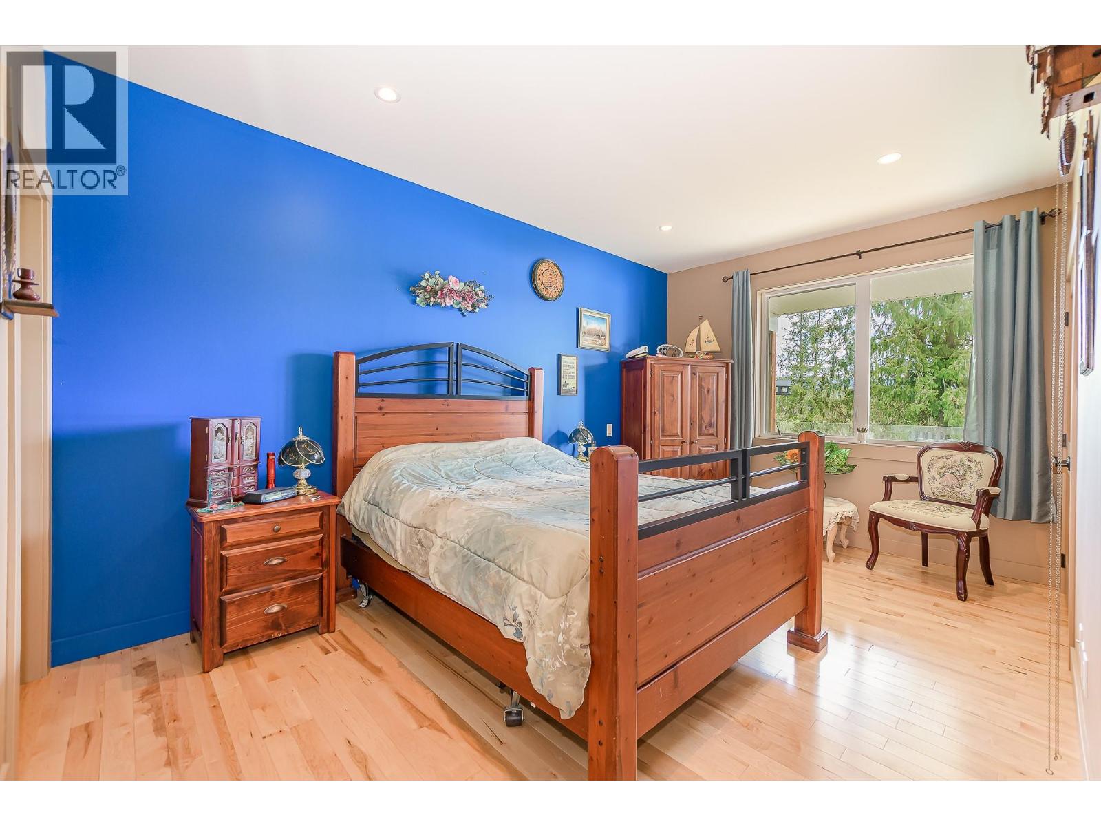  1 Avenue Northwest, Salmon Arm