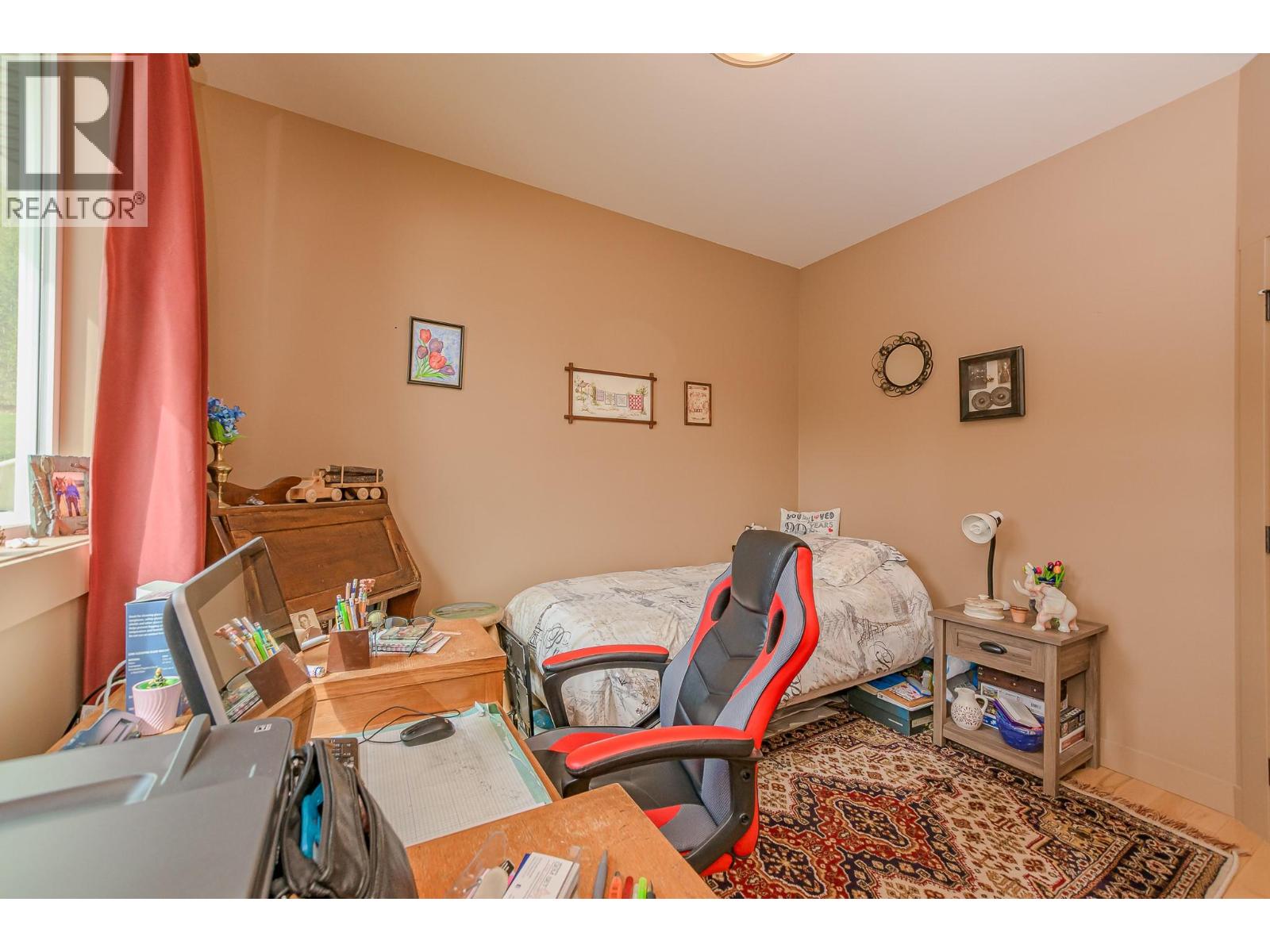  1 Avenue Northwest, Salmon Arm