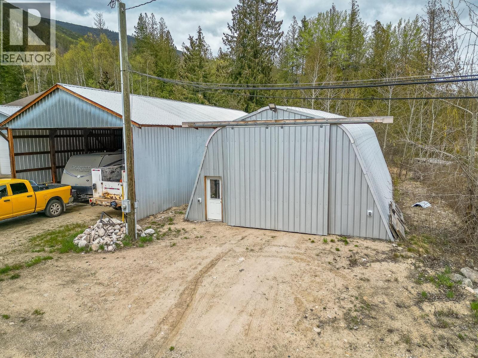  1 Avenue Northwest, Salmon Arm