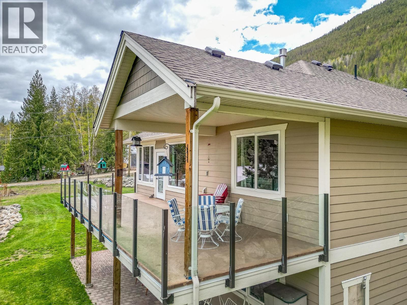  1 Avenue Northwest, Salmon Arm