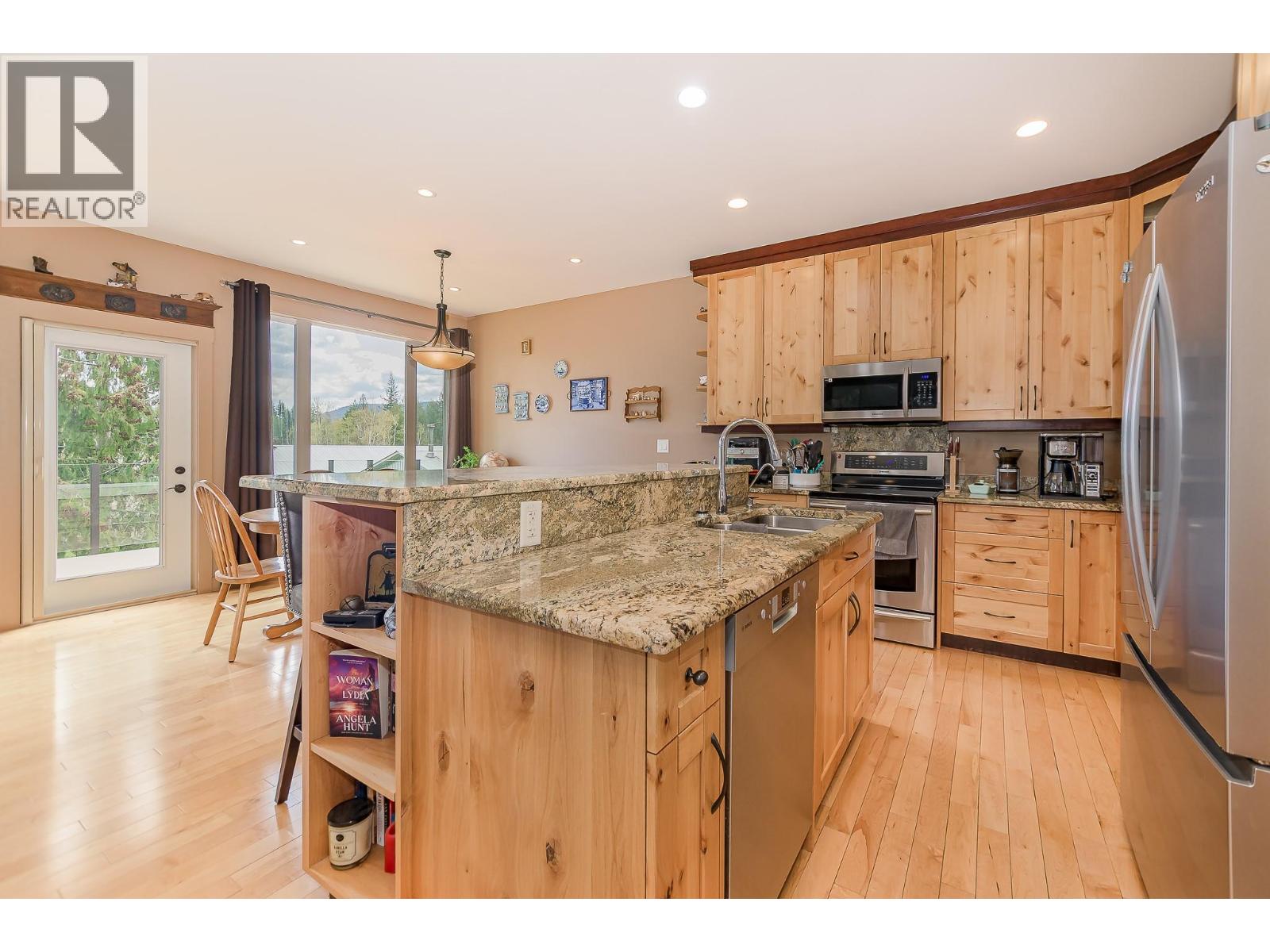  1 Avenue Northwest, Salmon Arm