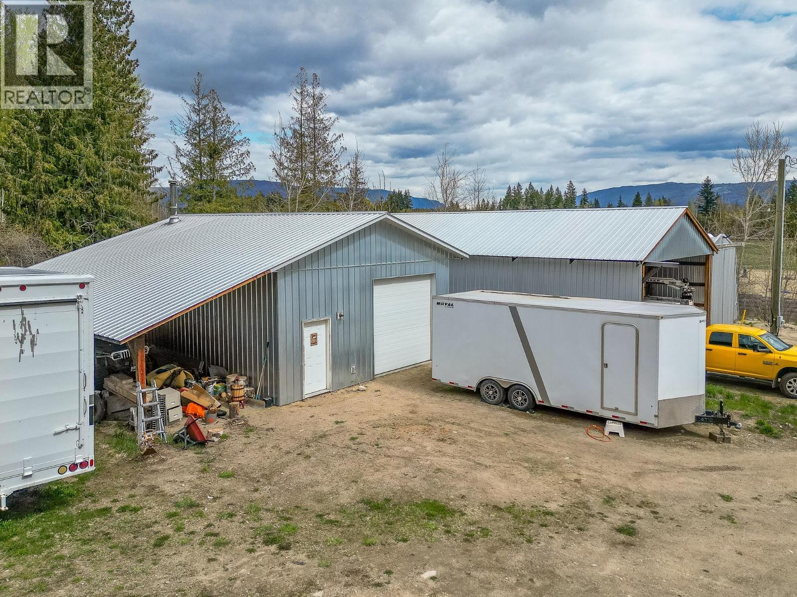  1 Avenue Northwest, Salmon Arm