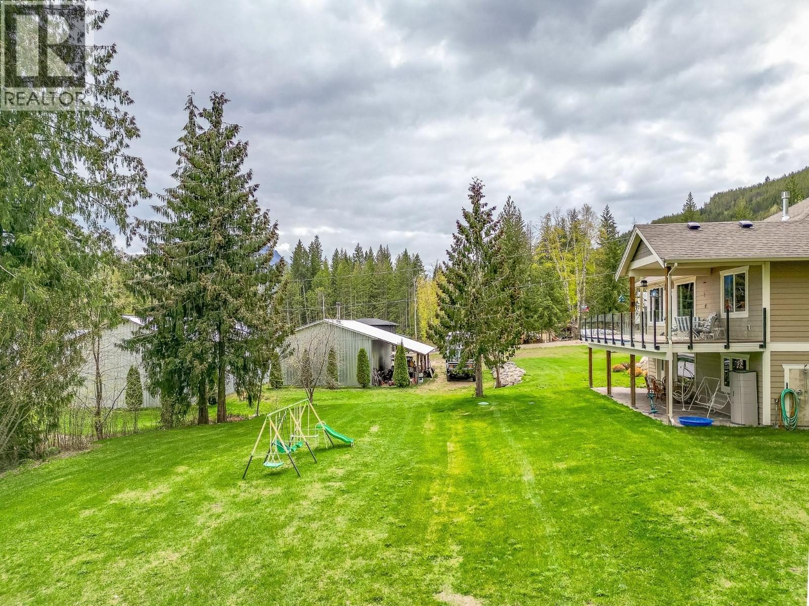  1 Avenue Northwest, Salmon Arm