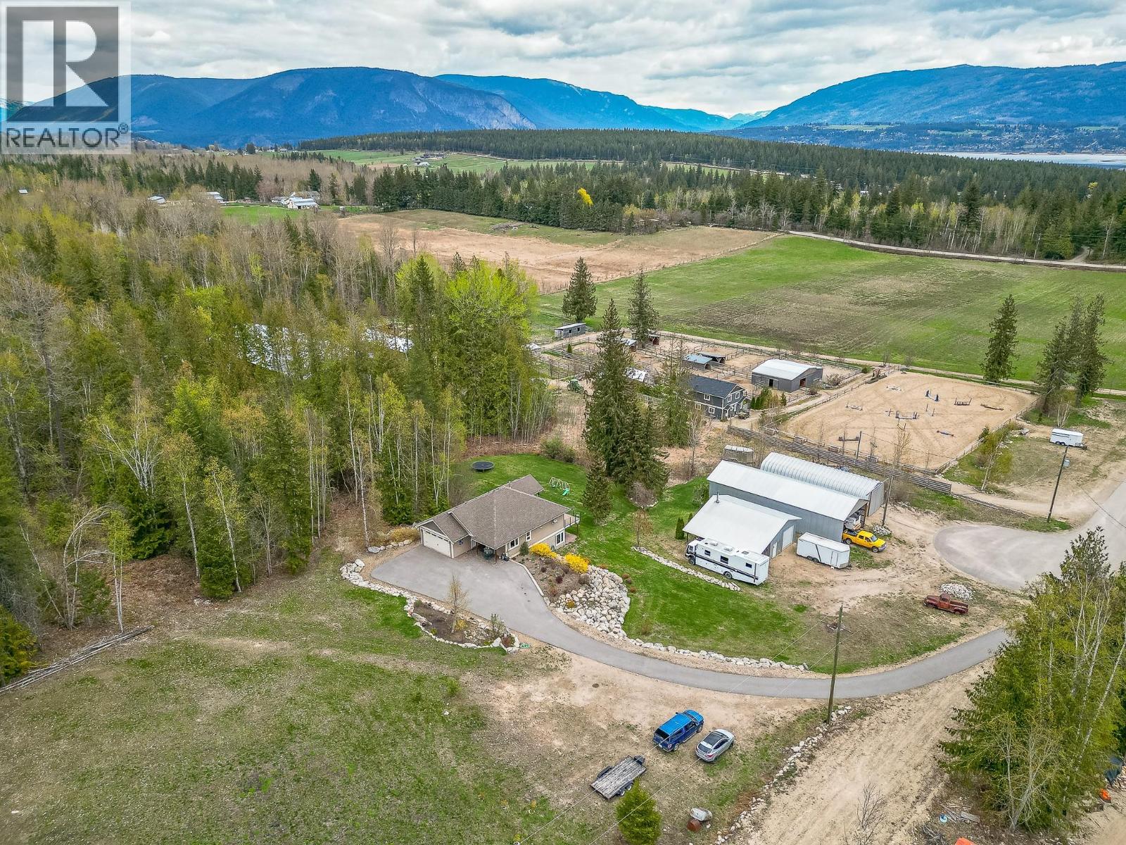  1 Avenue Northwest, Salmon Arm