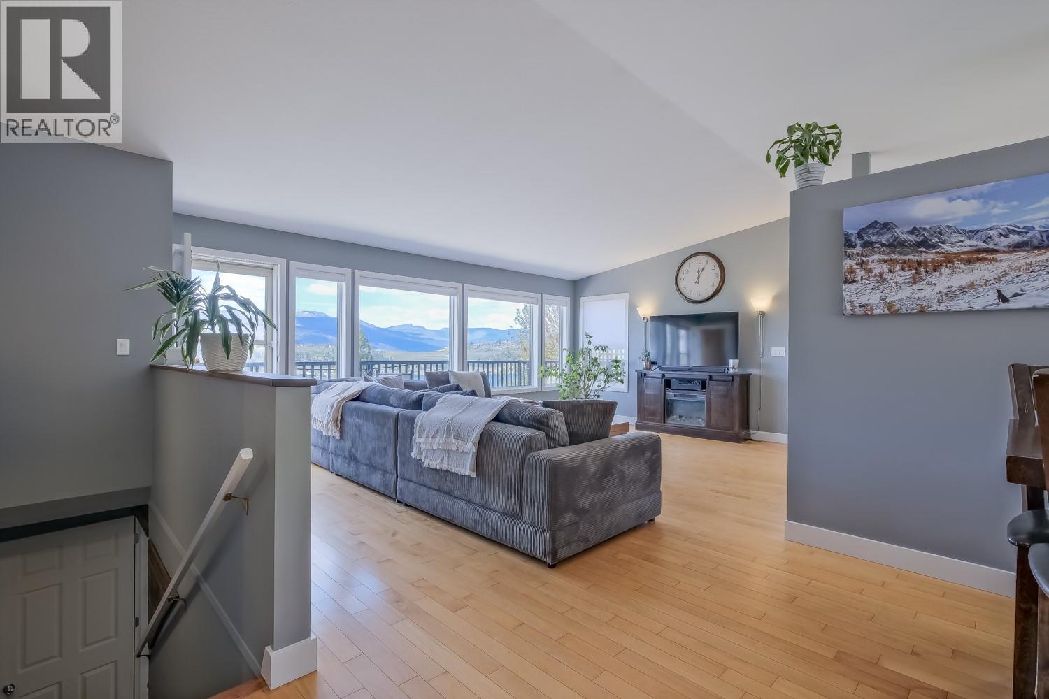 11420 Darlene Road, Lake Country