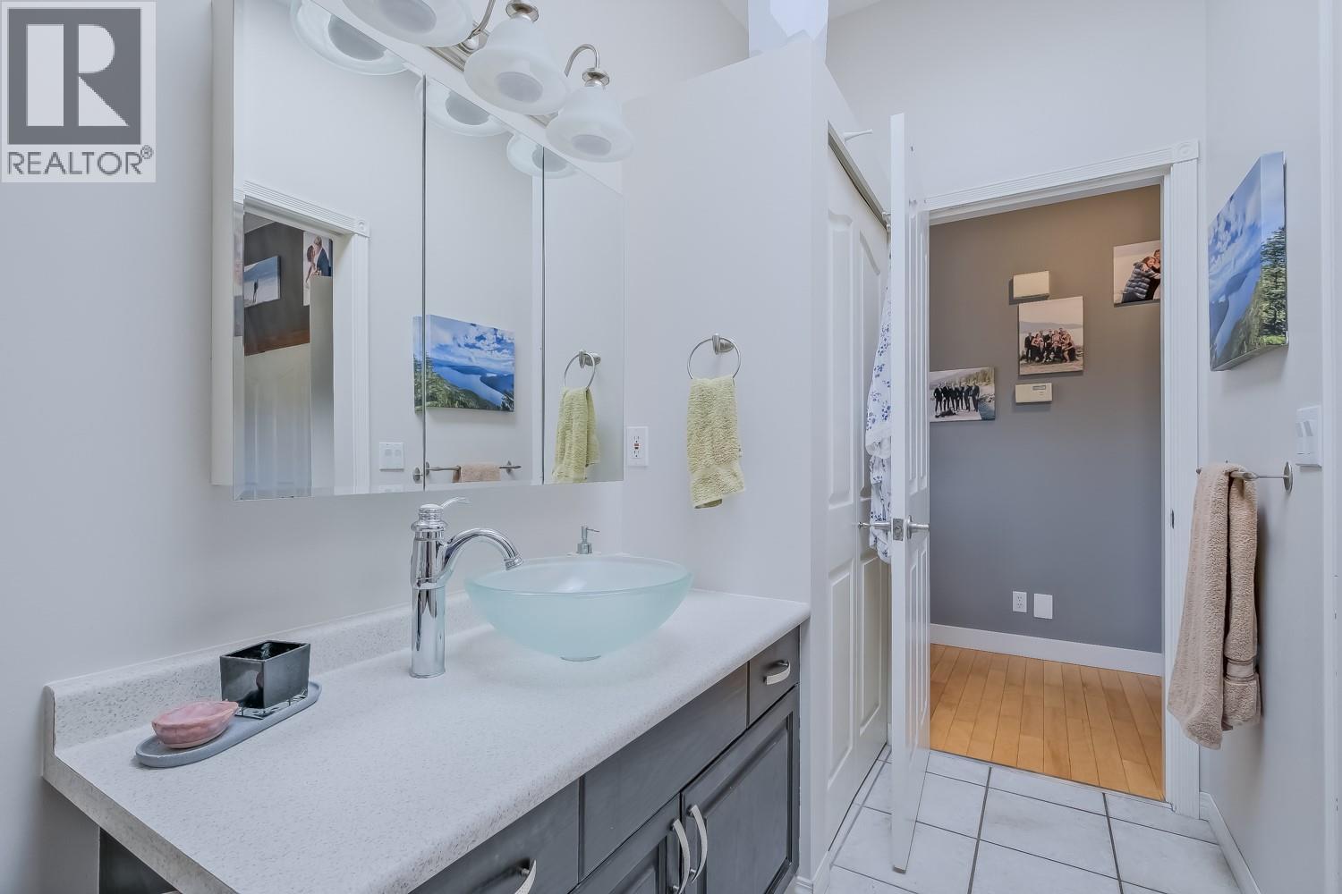 11420 Darlene Road, Lake Country