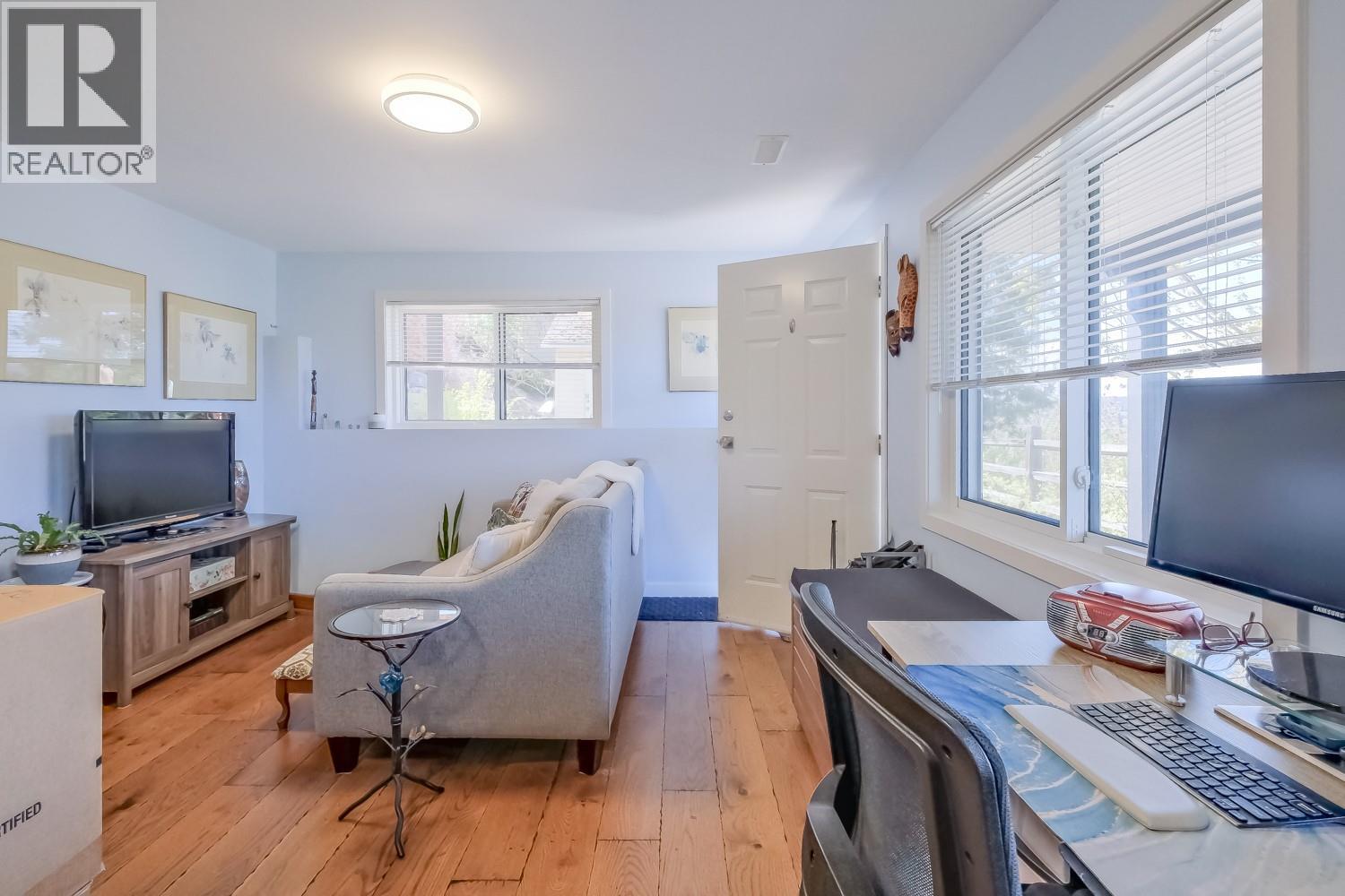 11420 Darlene Road, Lake Country