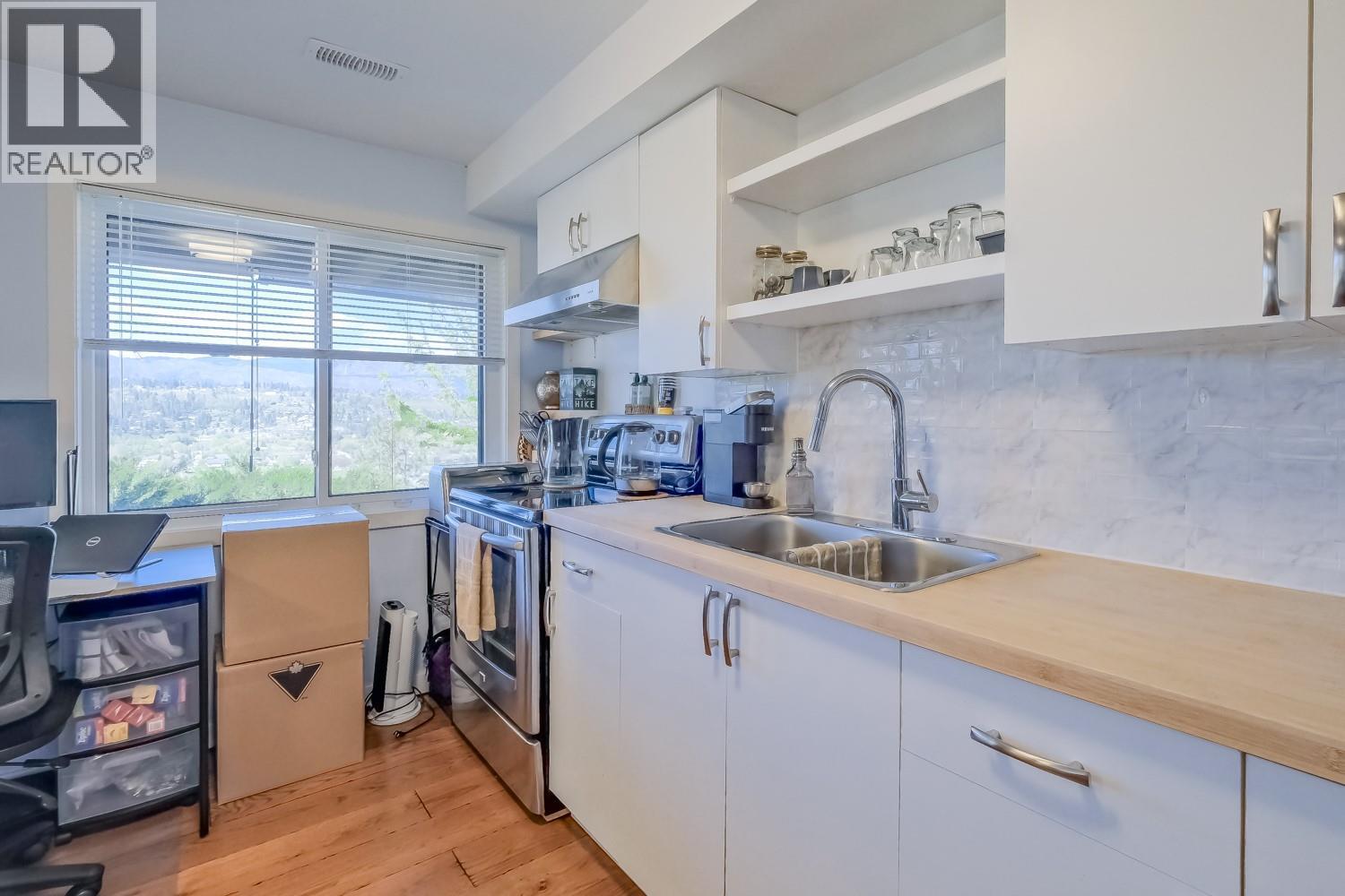 11420 Darlene Road, Lake Country