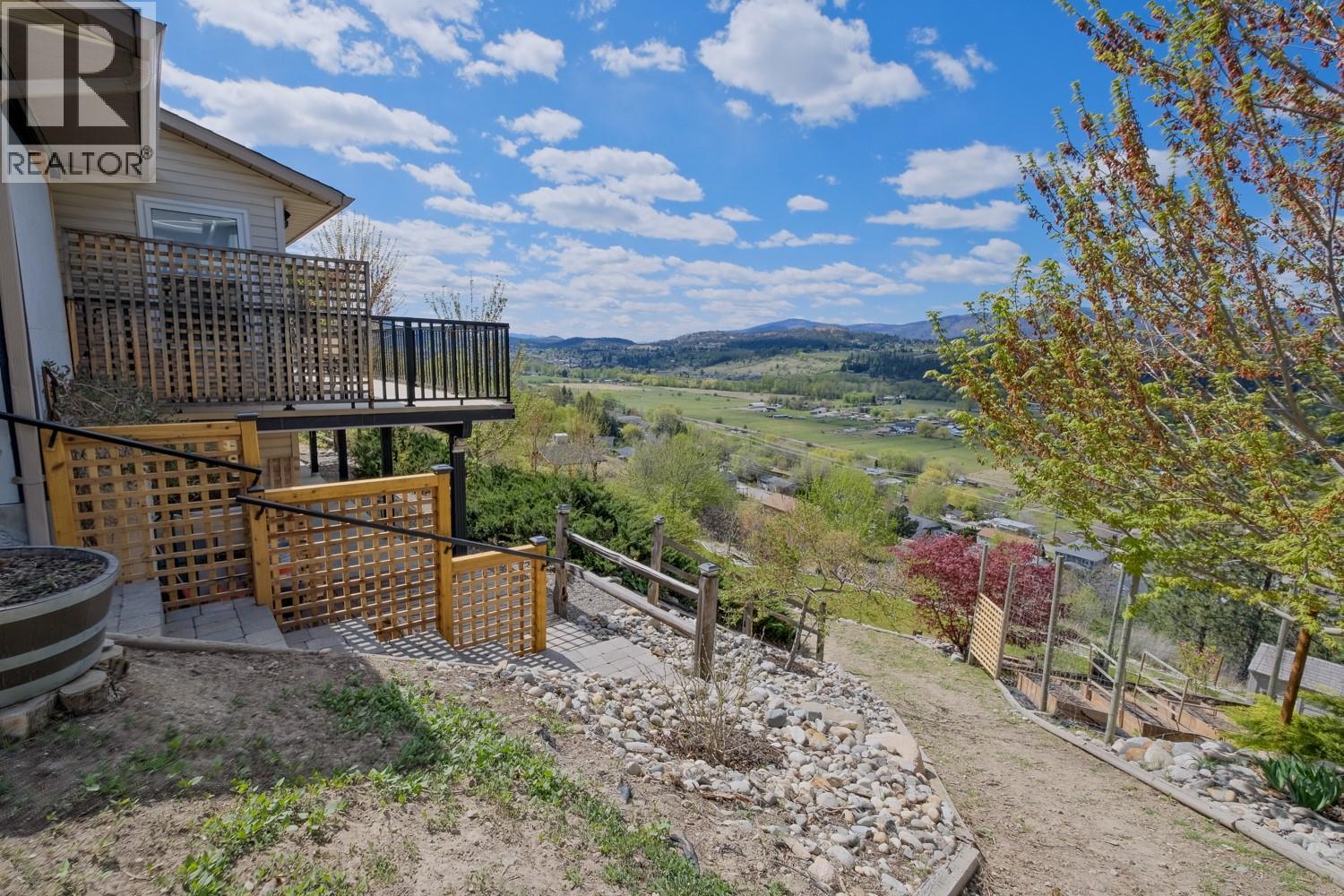 11420 Darlene Road, Lake Country